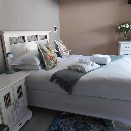 Recoupe Apartment อีสต์ลอนดอน ภายนอก รูปภาพ