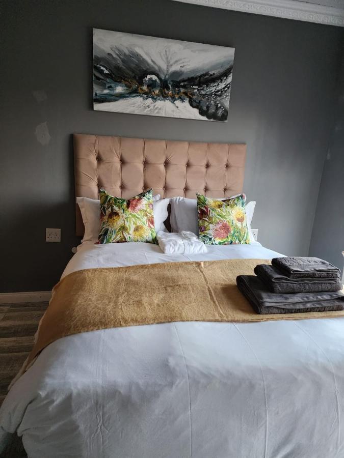 Recoupe Apartment อีสต์ลอนดอน ภายนอก รูปภาพ